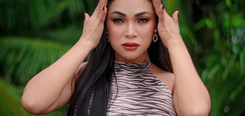 Who Is Theonecornelia On Tiktok? Story Of Michelle Fox Treated By A Spiritual Healer Goes Viral 1 Michelle Fox