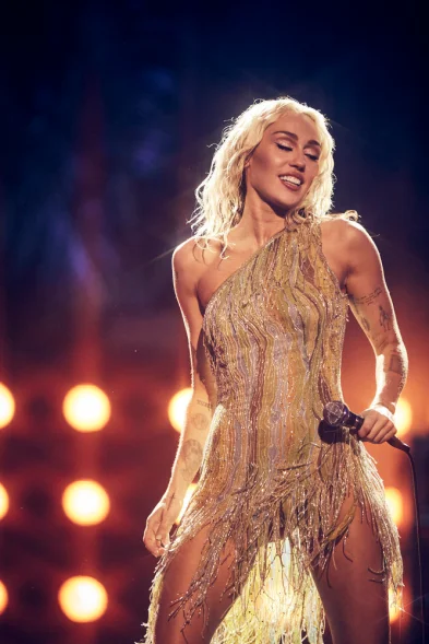 Best celebrity outfits from New Year's Eve 2022 3 Miley Cyrus